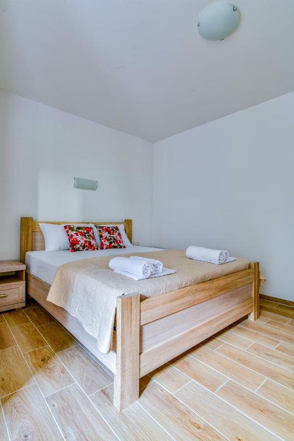 Apartmani Marina Kopitovic Петровац Экстерьер фото